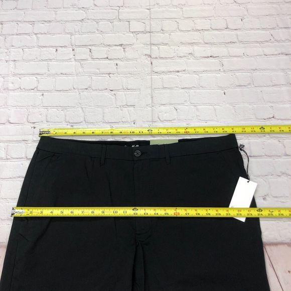 NWT Goodfellow & Co. Men Chino Tech Shorts Size 42 Black B222 -17 - Picture 2 of 16